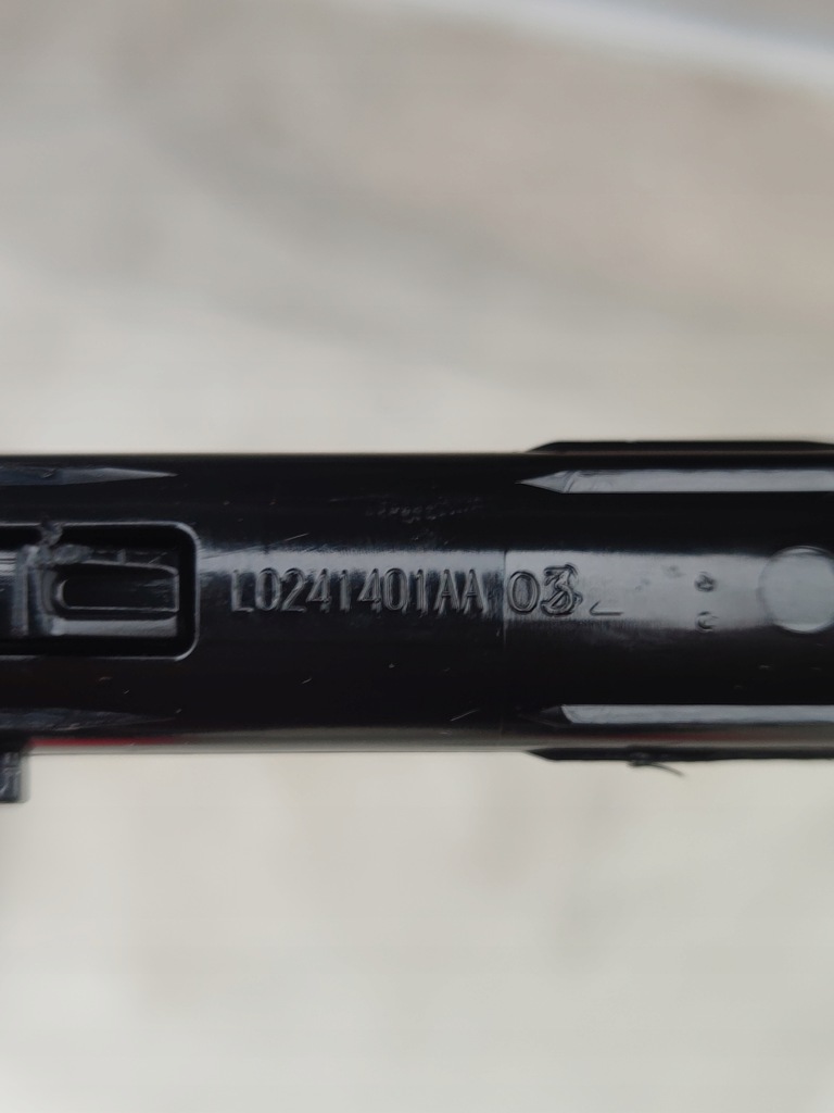 фото №4, Dodge challenger напрямна підголівник 2015+