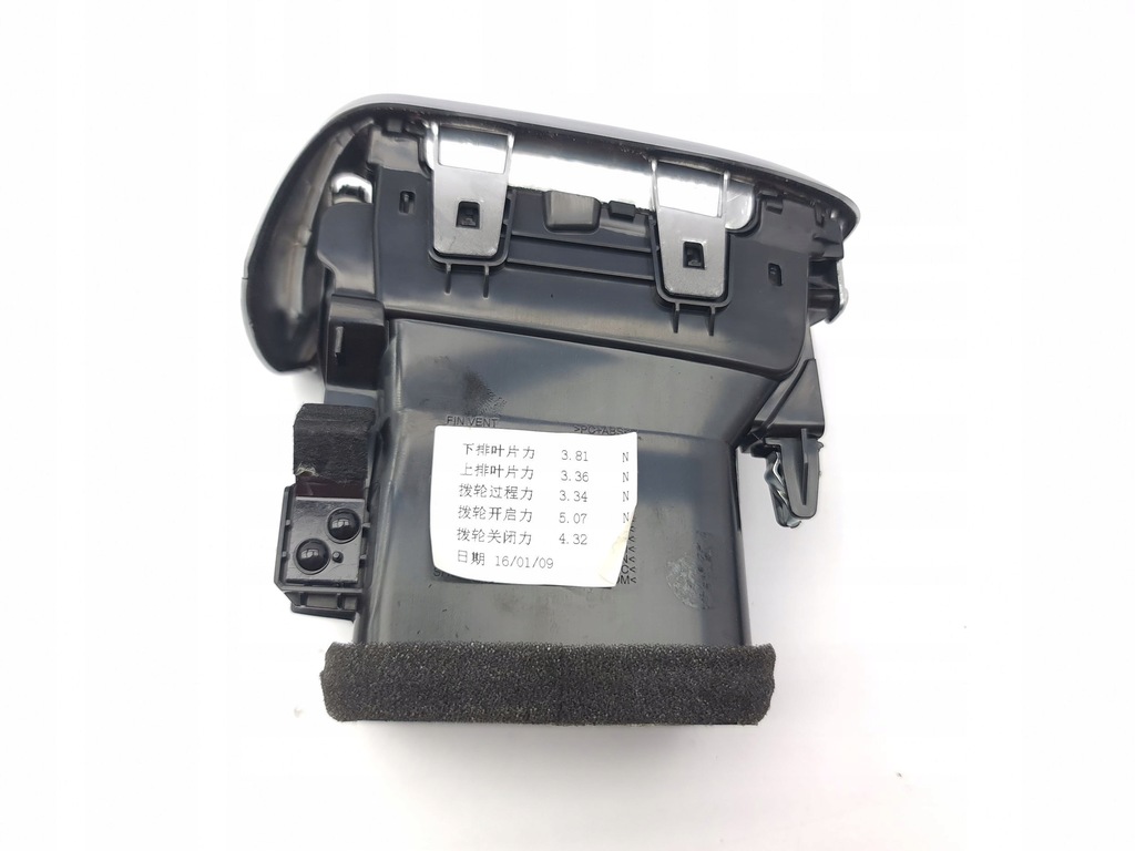 фото №6, Infiniti q30 2016 левая сторона боковая решётка обдув панели приборной панели