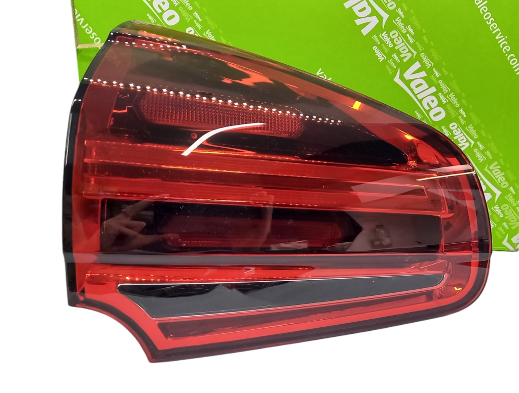 Купить Фара задний задняя комбинированная левая внутренняя valeo led porsche cayenne 2010--