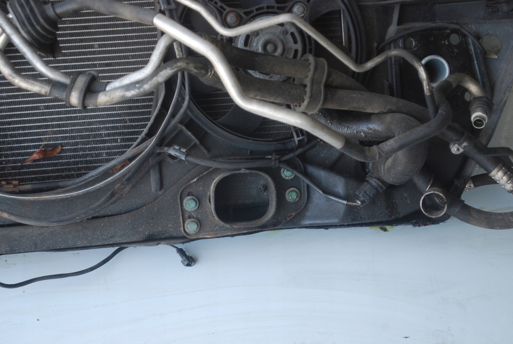 фото №15, Pas передний радиатор усилитель a6 c5 2.4 v6 lub