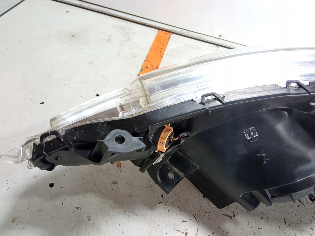 фото №12, Citroen c4 aircross лампа левая правая передняя перед ксенон europa комплект