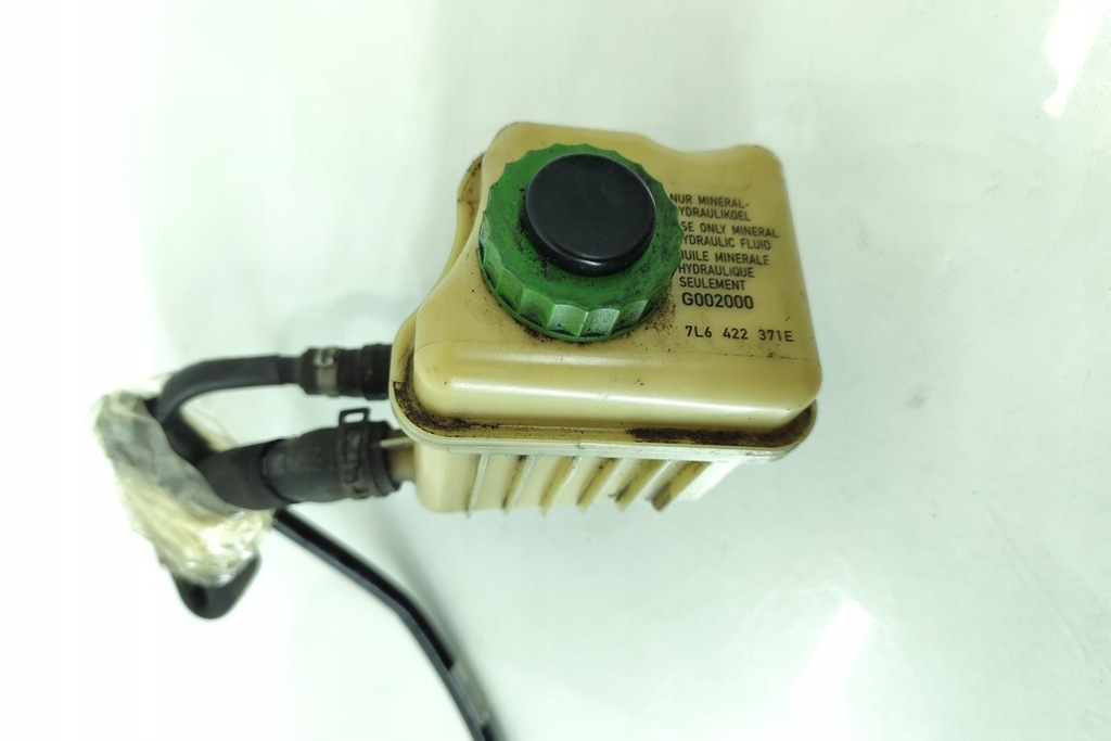 фото №10, Бак жидкость системы усилителя руля audi q7 4l