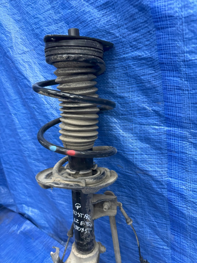 Амортизаторна стійка правий renault austral 1.2 e-tech 543026765r автоматична коробка передач в Україні