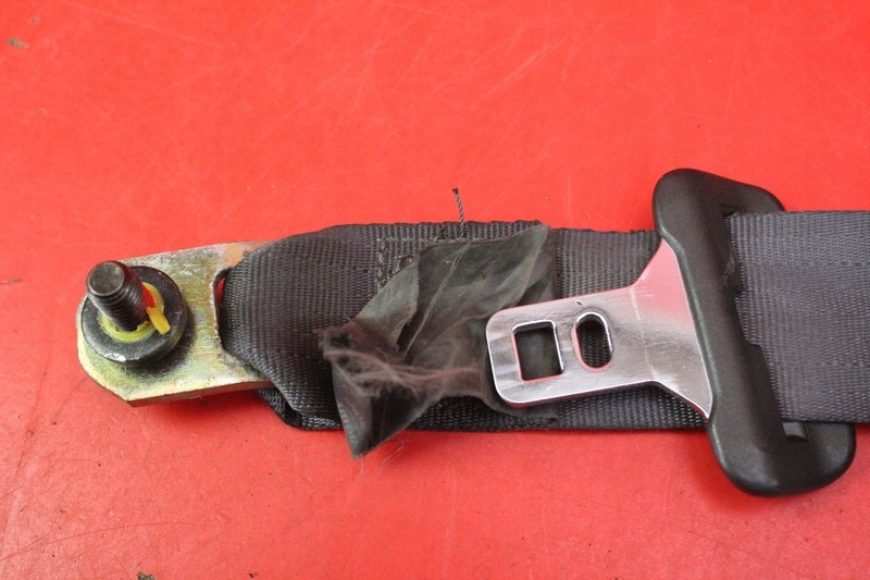 Ремень безопасности правый  перед volvo s40 v40 1 1 рестайлинг  00-04 Недорого