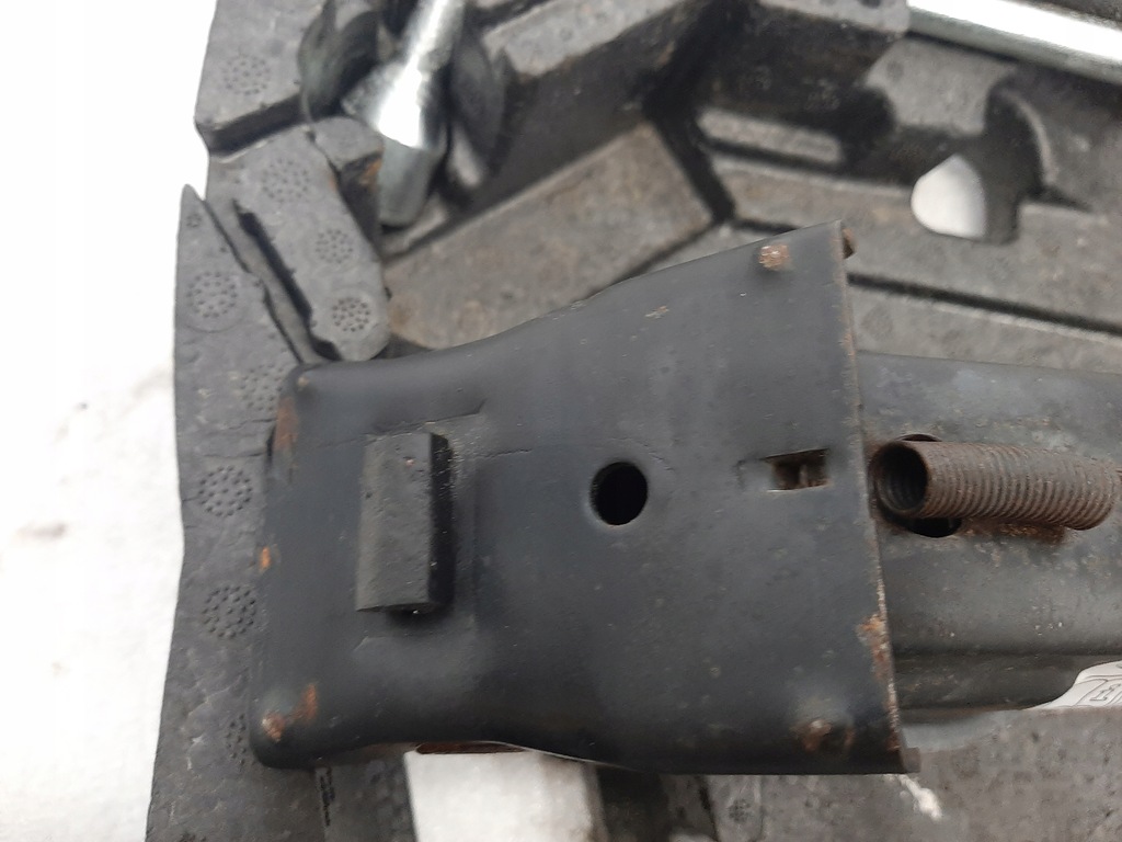 фото №4, Вкладыш багажника mini r56 r57 6778554