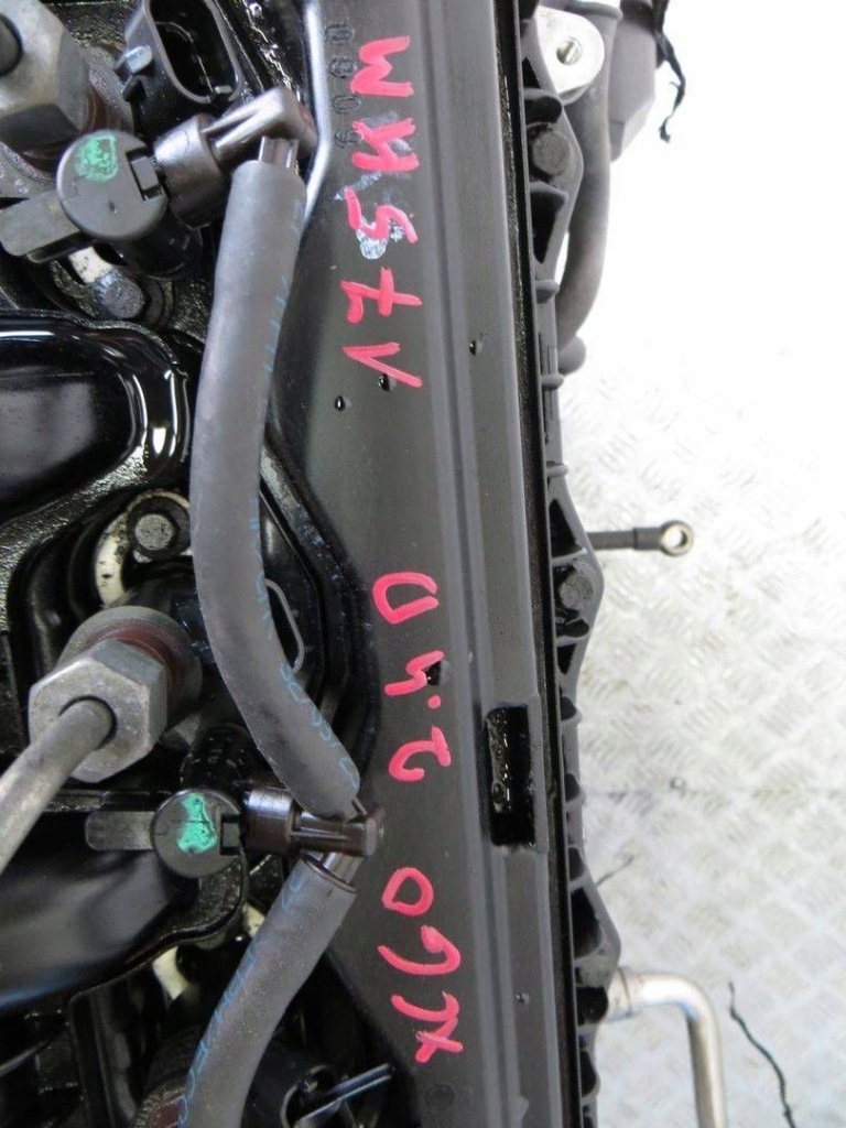 Volvo xc60 2.4 двигатель стойку d5244t14 Недорого