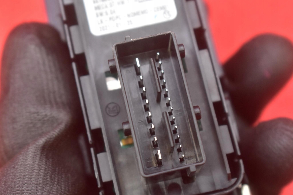 фото №10, Панель керування вікон eu 96788264zd peugeot 2008 2 ii 19-21