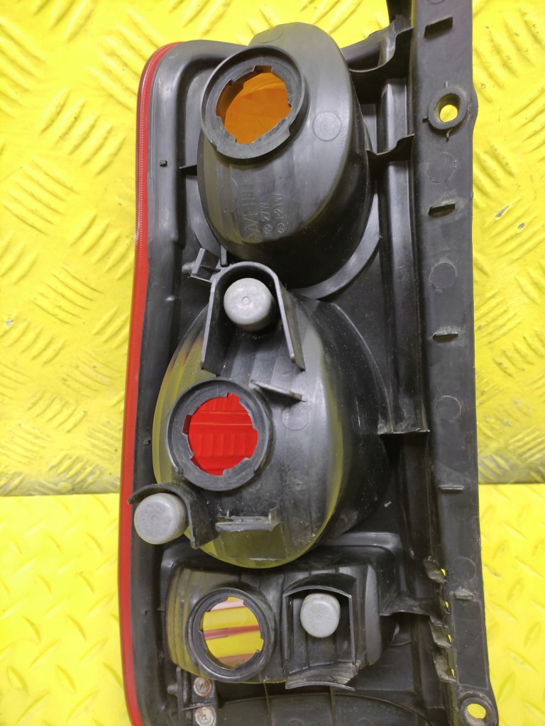 фото №4, Hyundai matrix лампа правий задня