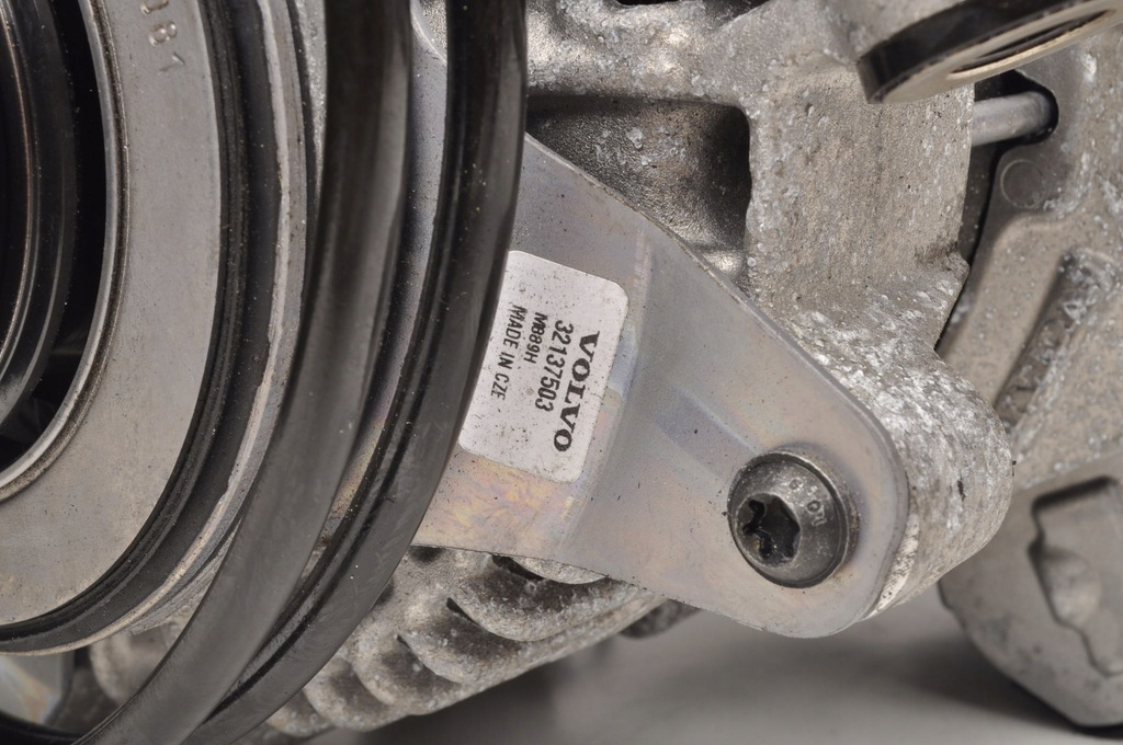 фото №9, Volvo xc60 ii v90 s90 xc90 s60 v60 2.0 b5 b420t2 генератор 32383087