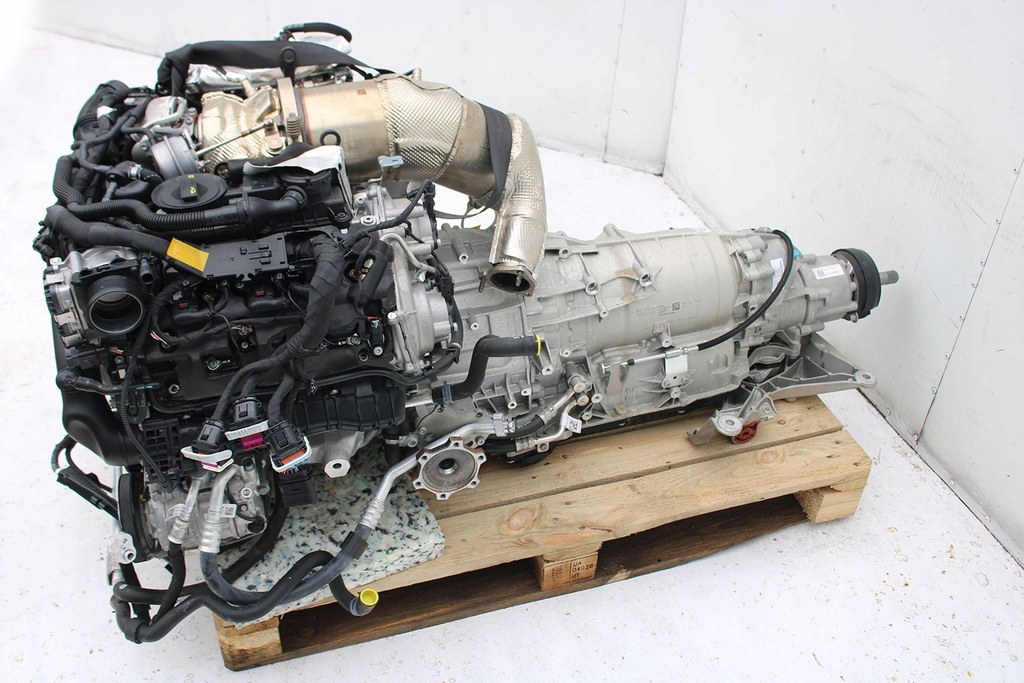 фото №9, Audi a4 a5 q5 двигатель 3.0 tfsi cwg бензин пробег 22 km километров cwgd a4