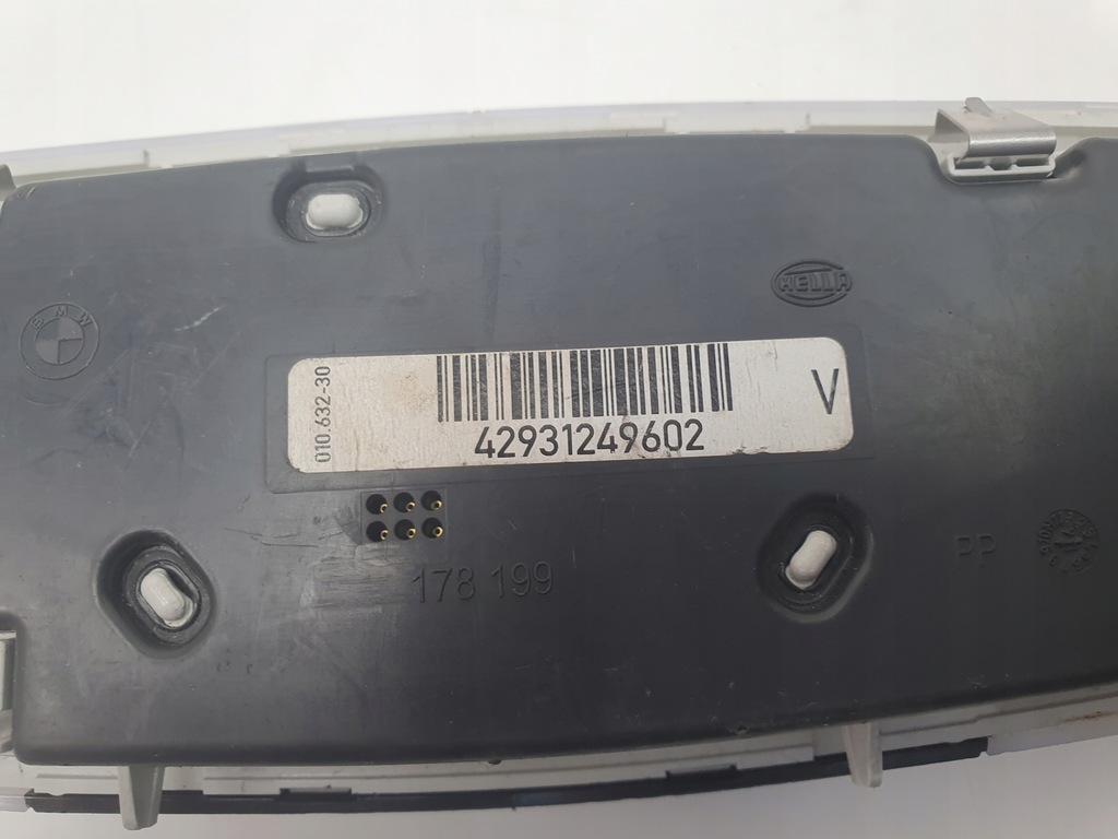 фото №4, Лампа освітлення салону bmw f15 f30 i8 9312496