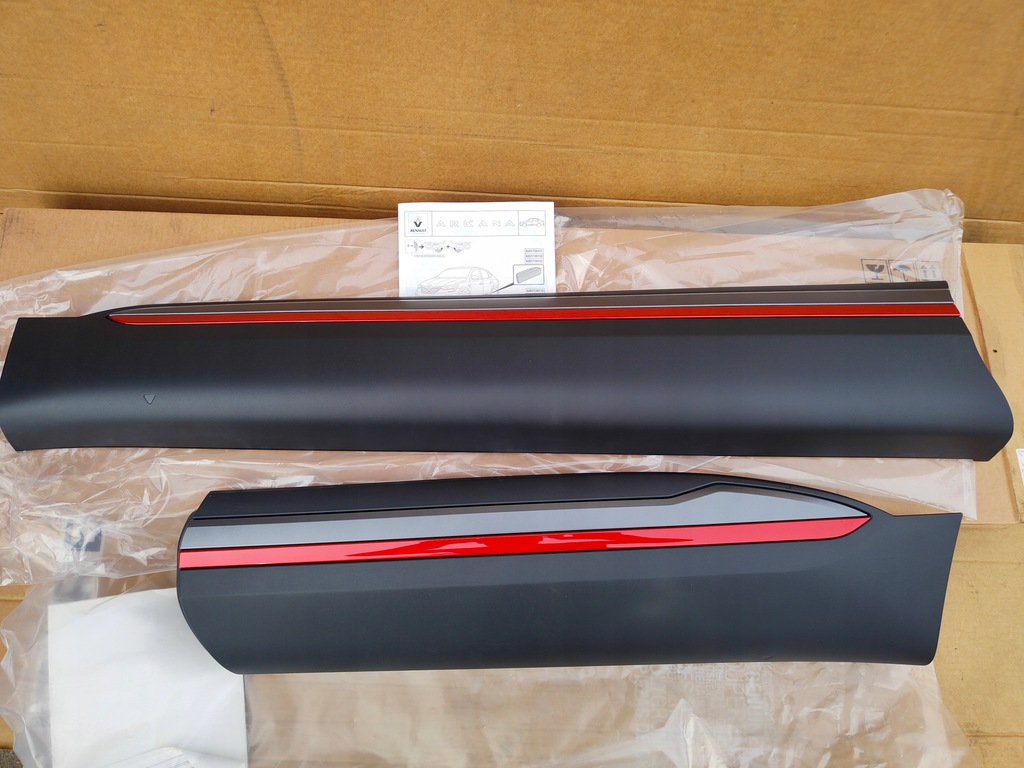 фото №1, Renault arkana gt line молдинг дверь левая задняя nowa оригинал