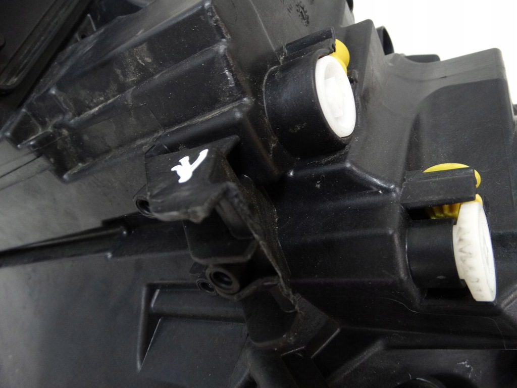 фото №13, Лампа фара правый перед skoda karoq 57b941016b