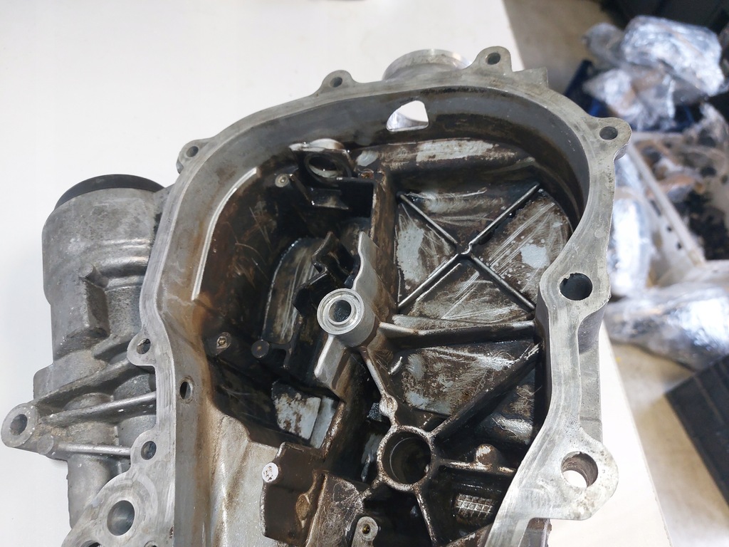 фото №13, Vw seat 1.4 tsi cax корпус розподільного валу 03c109211