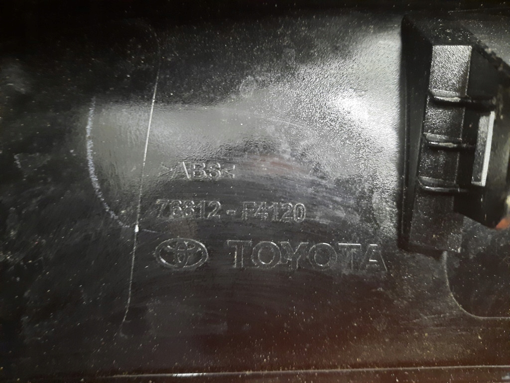 фото №5, Toyota c-hr 16-23 молдинг кришки накладка задня 76812-f4120