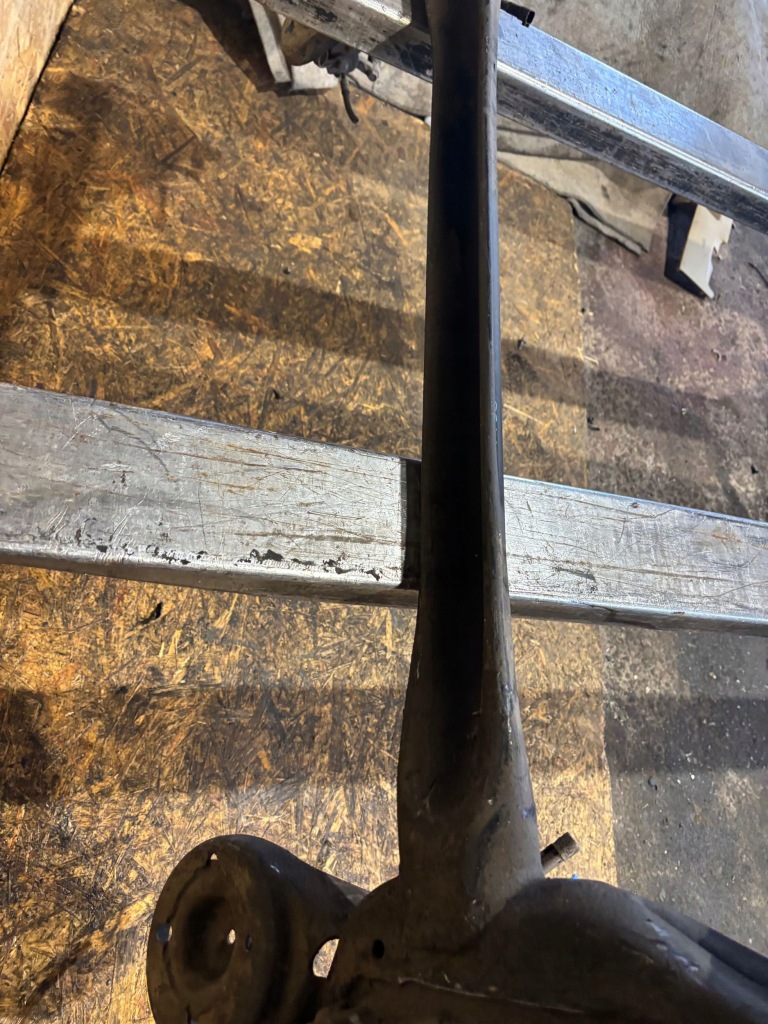 Балка задняя oś ssangyong tivoli 15- Недорого