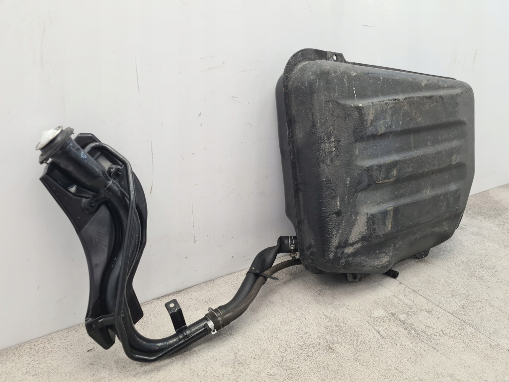 Купити Nissan pixo бак пального