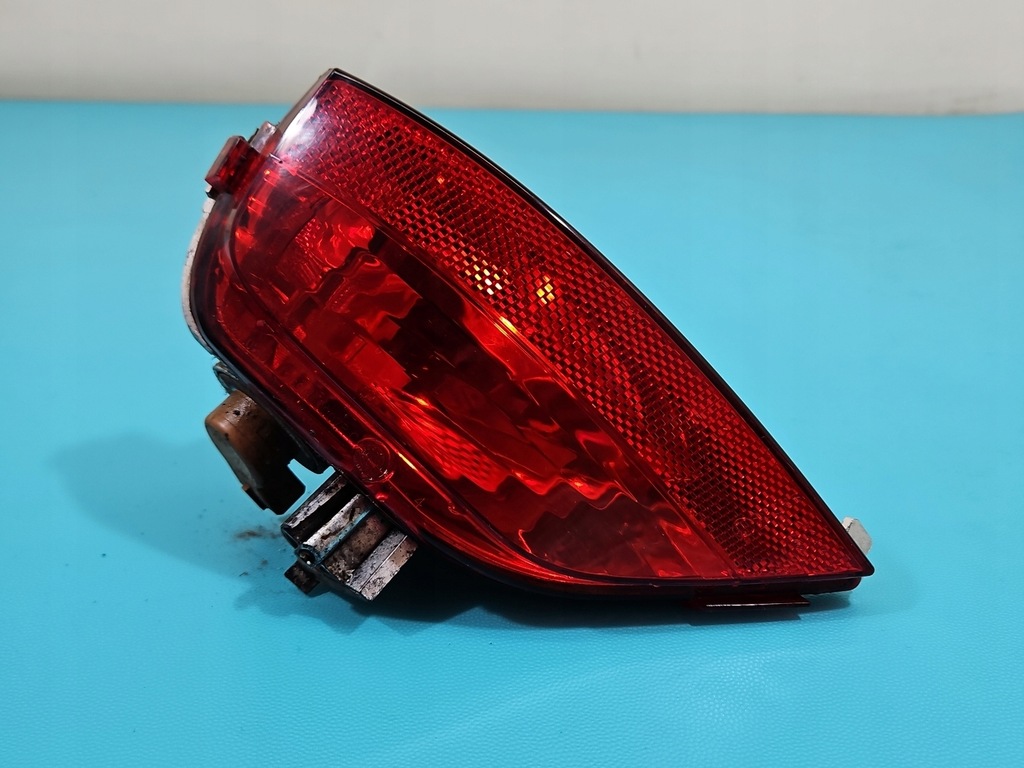 фото №1, Лампа задняя левая бампера противотуманная renault captur i 265850007r