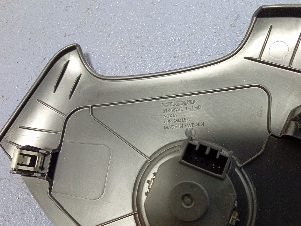 фото №4, Volvo v90 ii защита панели приборной панели 31366731 eu