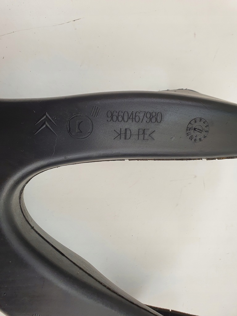 фото №4, Канал воздуха труба citroen c5 iii x7 sedan