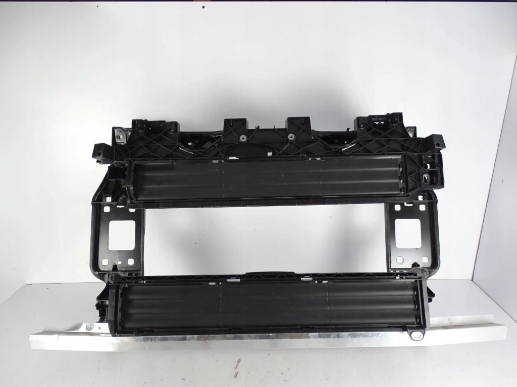 фото №1, Pas перед передний audi e-tron 4ke