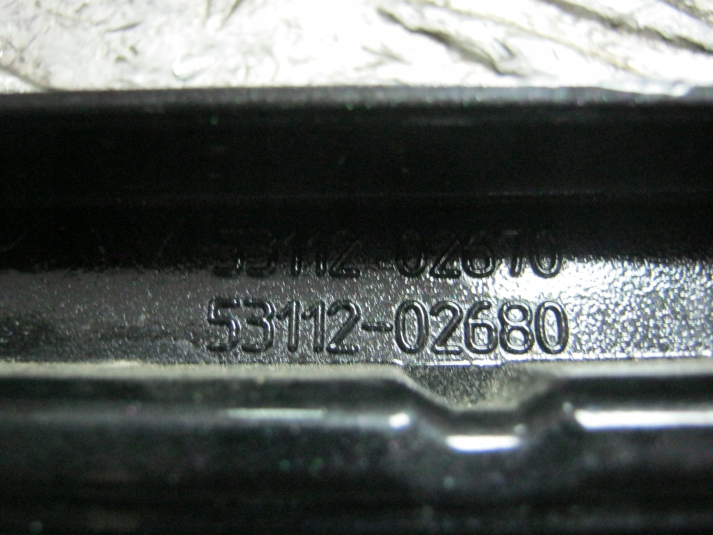 Решётка  решётка бампера toyota auris 2 рестайлинг  15- Недорого