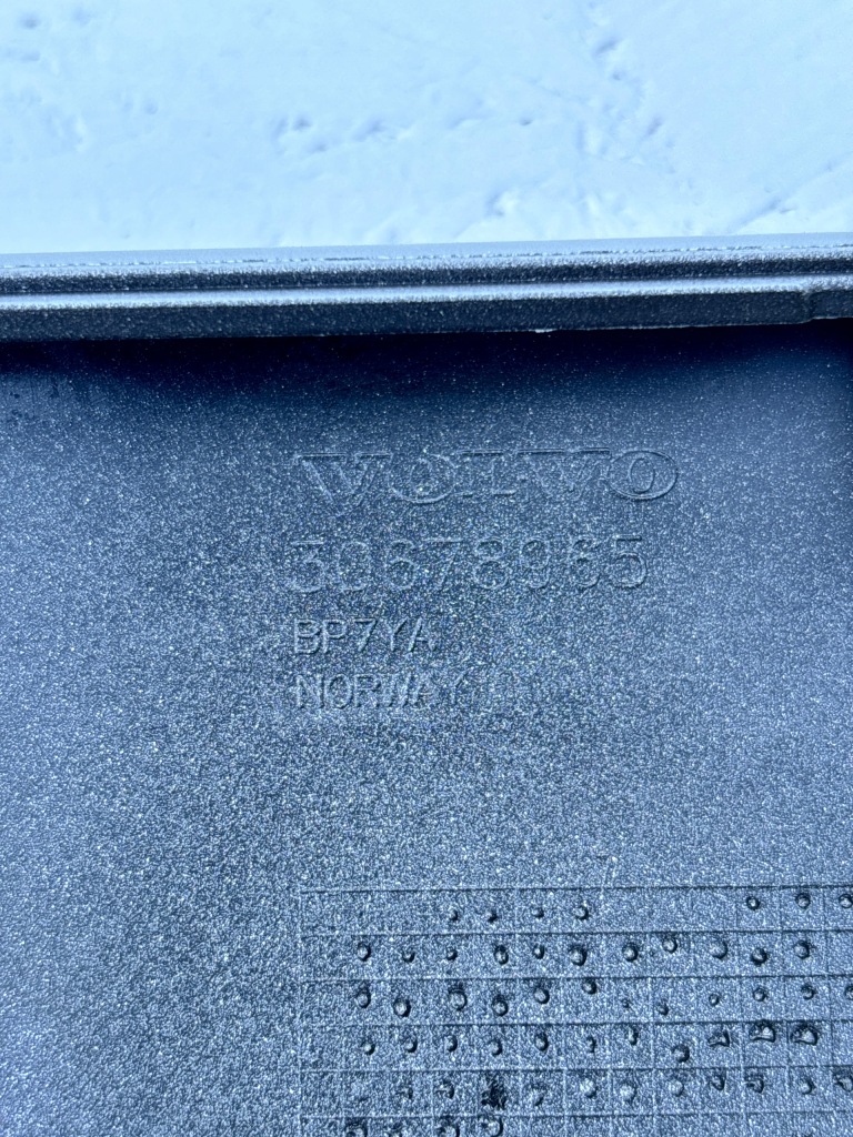 Купить Volvo xc90 диффузор накладка спойлер бампер задняя 30678965 wys 24h