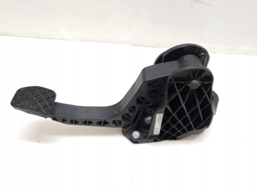 фото №1, Педаль сцепления skoda octavia ii lift