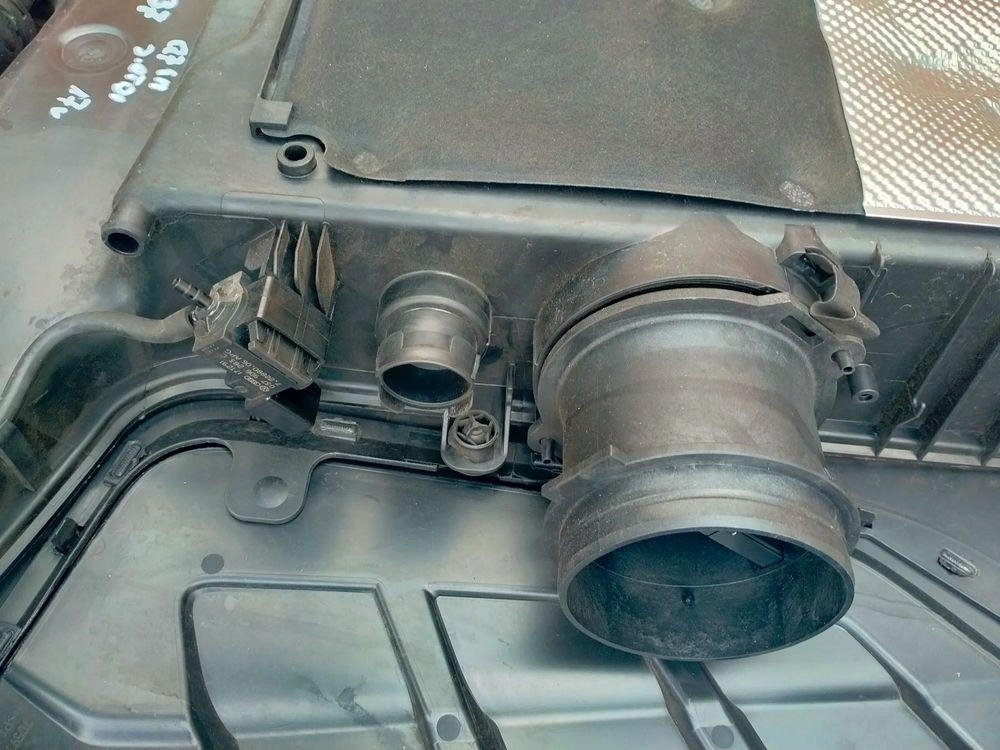 фото №6, Audi q7 4m 3.0tdi корпус фільтра повітря захист двигуна 4m0131837