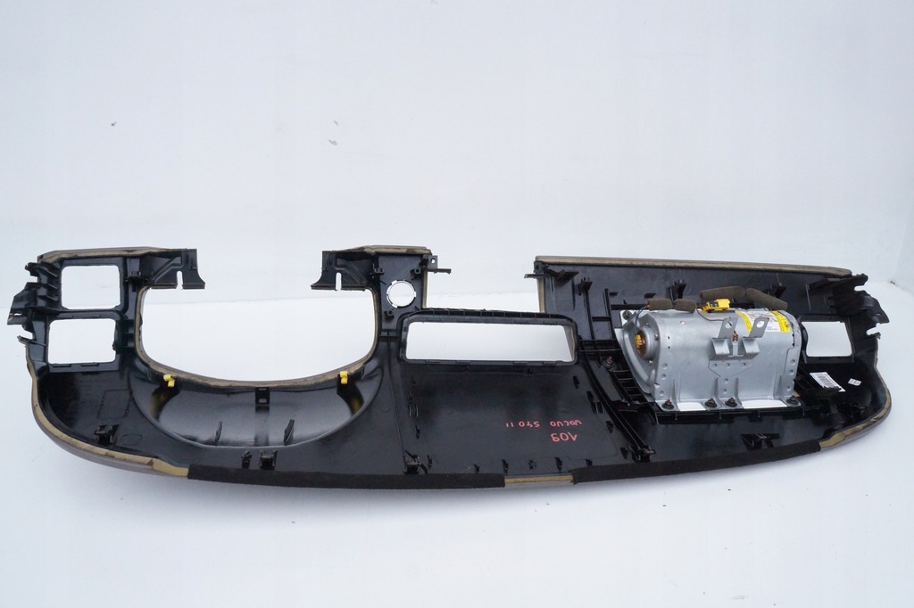 фото №16, Приборная панель приборная консоль приборная панель volvo c30 s40 v50