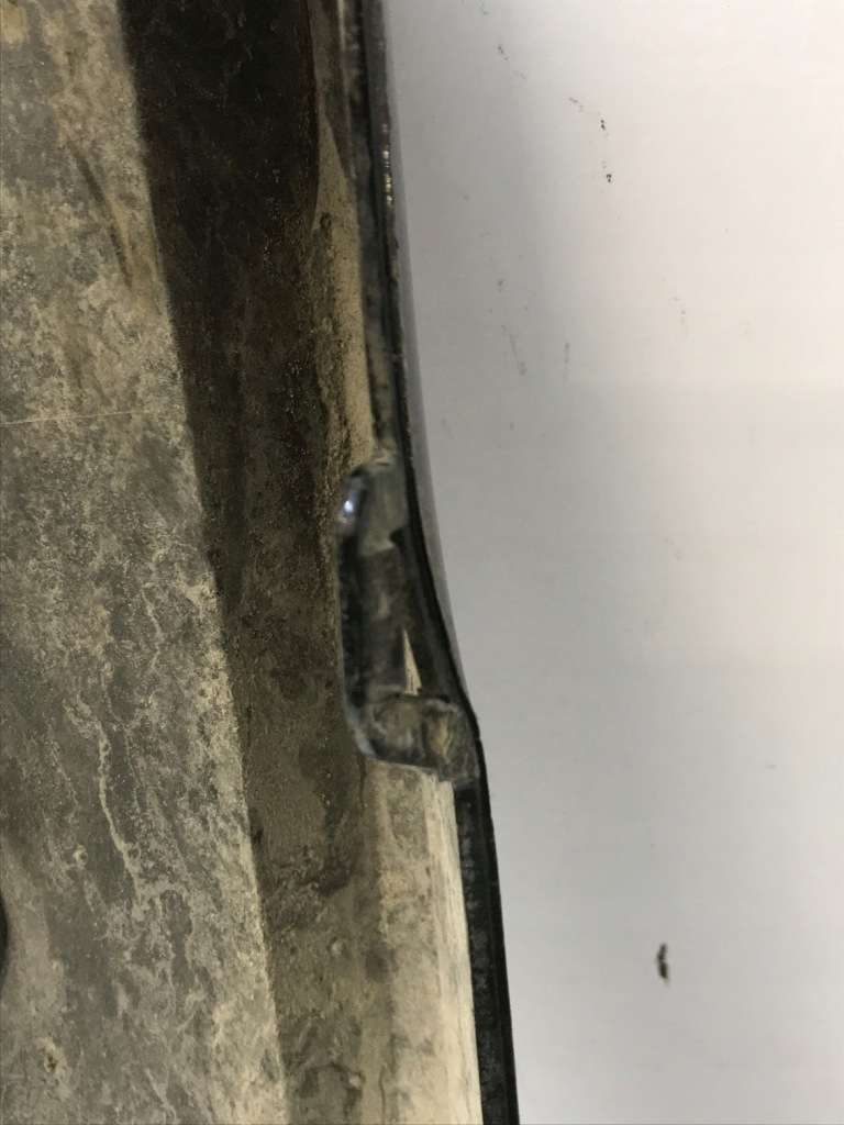 Tesla model s 2021-2024 решётка нижняя защита заднего бампера 1632940-22-a Оригинал