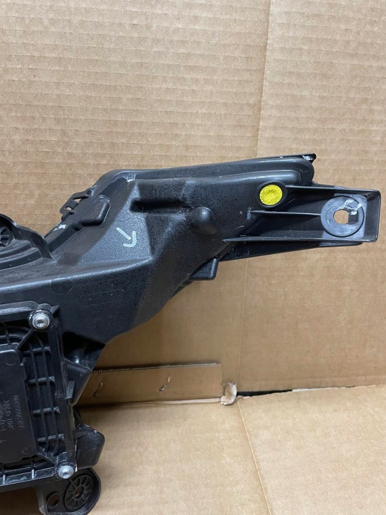 Фара правий протитуманна фара правий led renault megane v 5 v-tech v tech drl Доставка