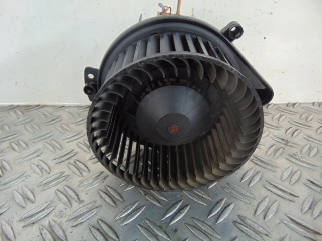 фото №2, Audi a4 воздуходувка powie. ---