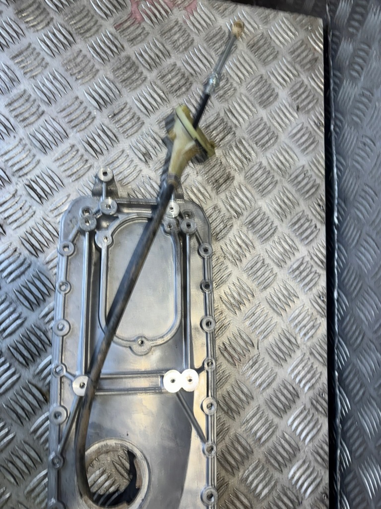 фото №3, Корпус нижняя домкрата land rover discovery iv uc500081