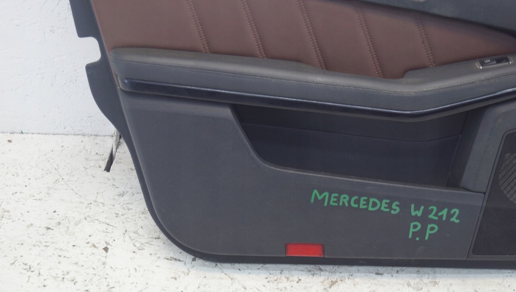 фото №5, Обшивка левый перед mercedes e w212