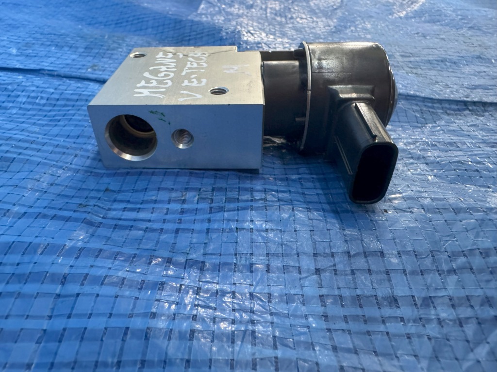 Клапан rezprężny renault megane v e-tech 447520-0220 Оригинал