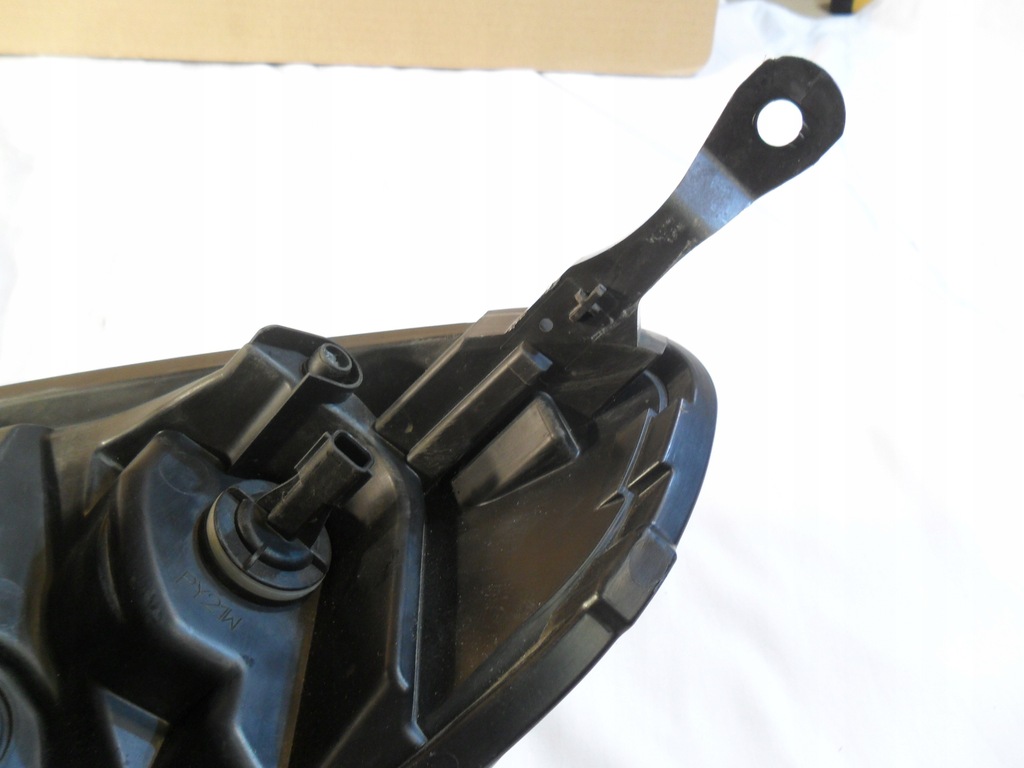 фото №13, Renault twingo ii лампа перед права 271528-00re