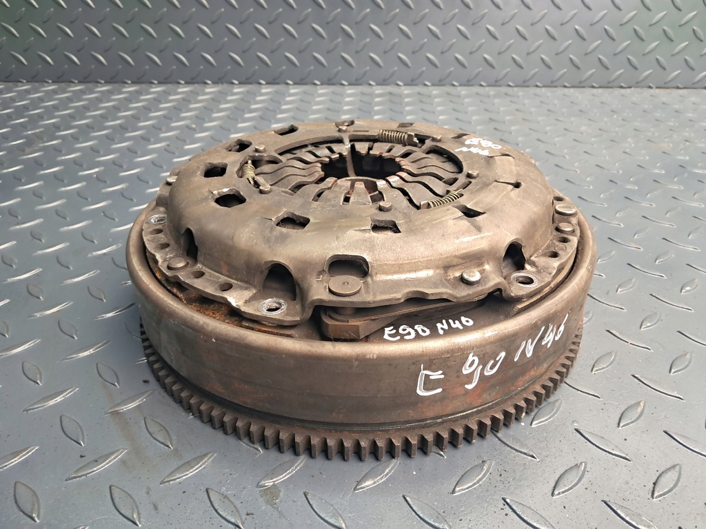 фото №9, Зчеплення повний маховик з двома масами 7 573 046 диск 228 mm bmw e90 318i 320i n46