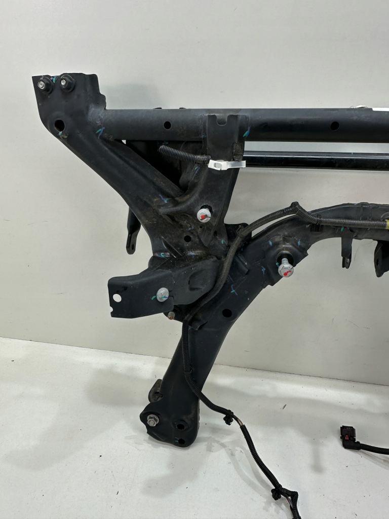 Подрамник передние подрамник передний перед tesla model y 3 104453101b Киев