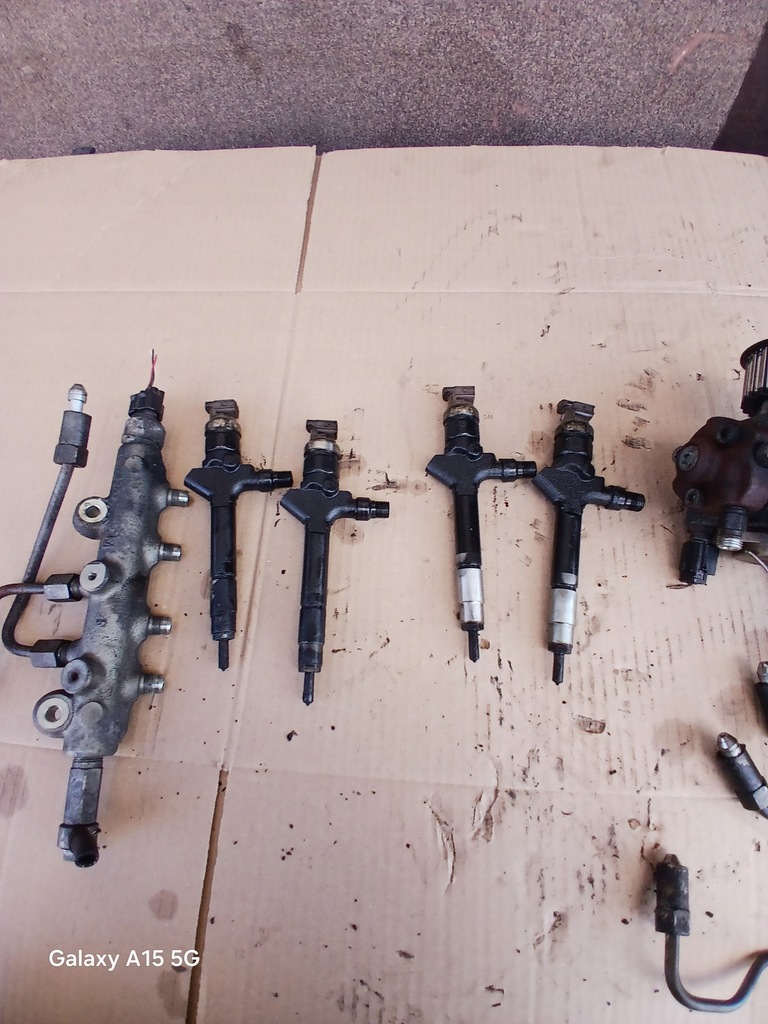 фото №9, Форсунки комплект 4 штуки + насос mazda 6 gg 02-08 2.0 di