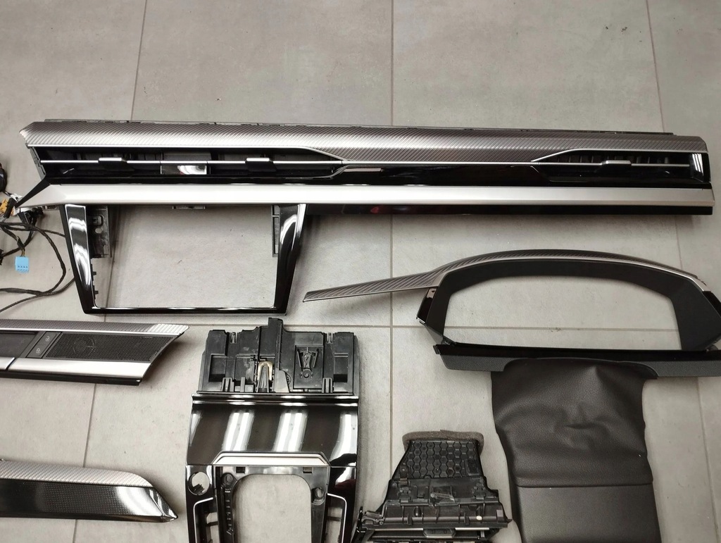 фото №9, Vw arteon r накладки декоры декоративные led карбон