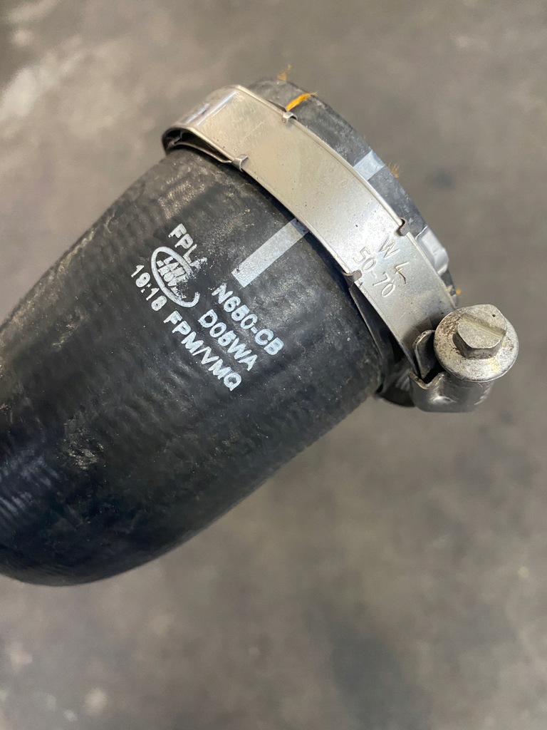 фото №2, Land rover discovery v шланг труба інтеркулер