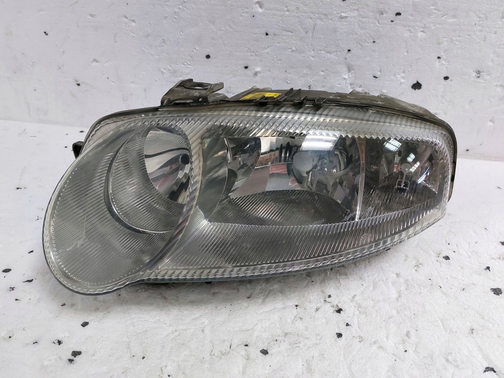 фото №1, Лампа перед левая alfa romeo 147 00-04