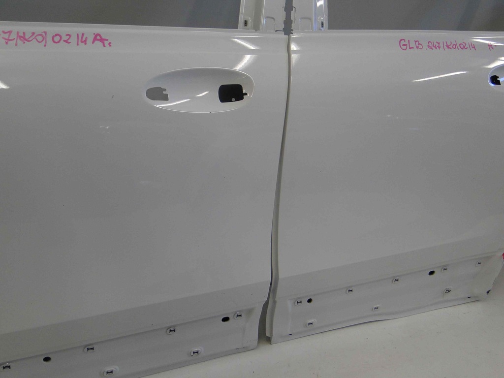 фото №10, Mercedes glb x247 247 дверь задние левая белый