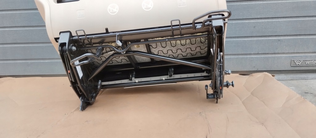 фото №15, Заднє сидіння кремовий mercedes v-klasa w447 шкіра сидіння задня задній krem світлий