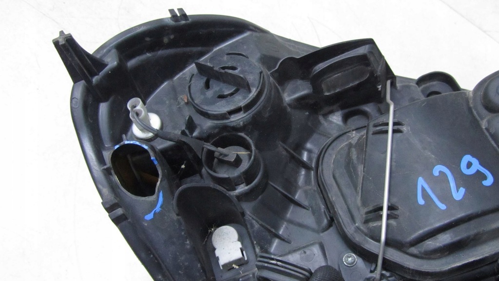 фото №7, Volvo xc60 лампа левая перед 08-13 129