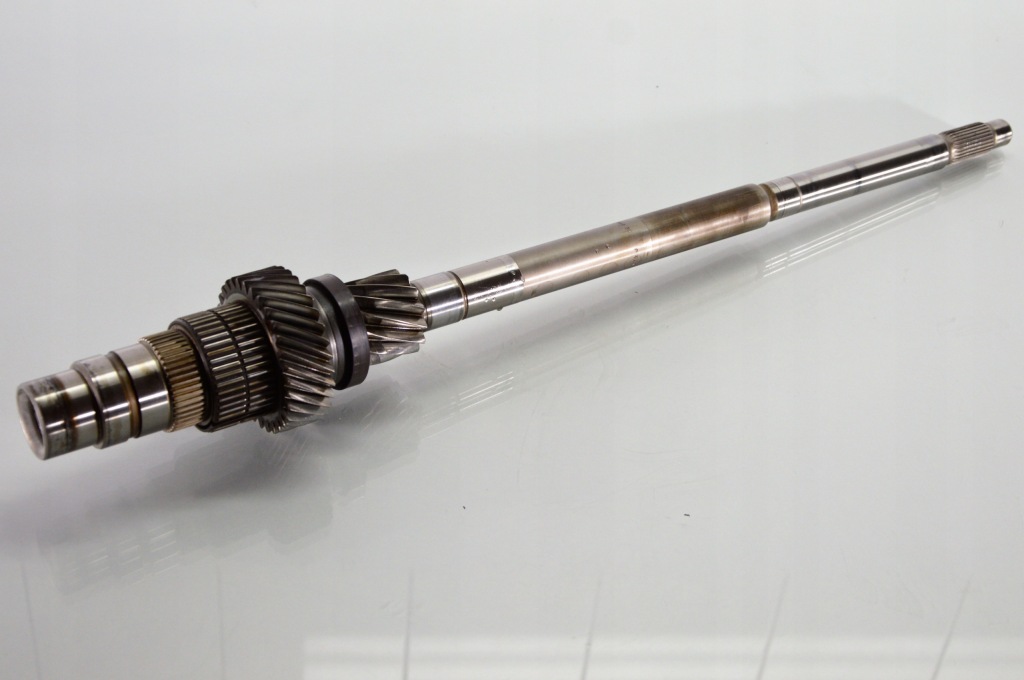 Купити Wał головний k1 nieparzyste передачі 0b5 dl501 s-tronic