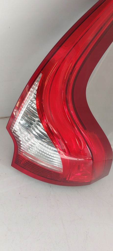 фото №8, Volvo xc60 i лампа задняя задняя правая 89075234 cała europa