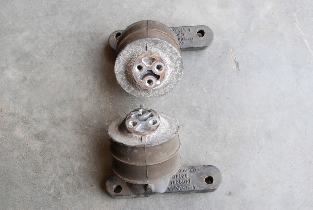 фото №2, Scania r p кронштейн двигуна подушка