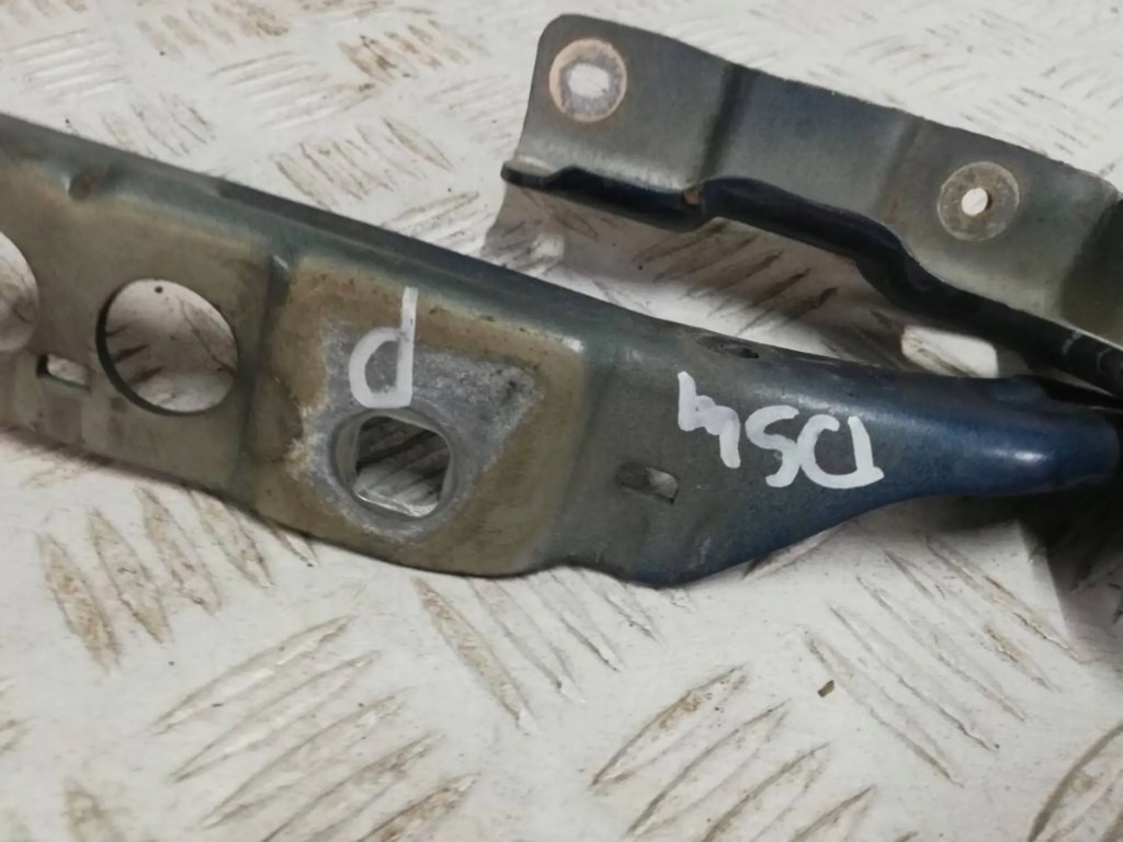 фото №2, Citroen ds4 петля капот правый